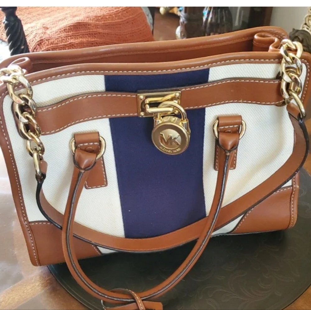 Michael Kors handbag - Picture 4 of 9